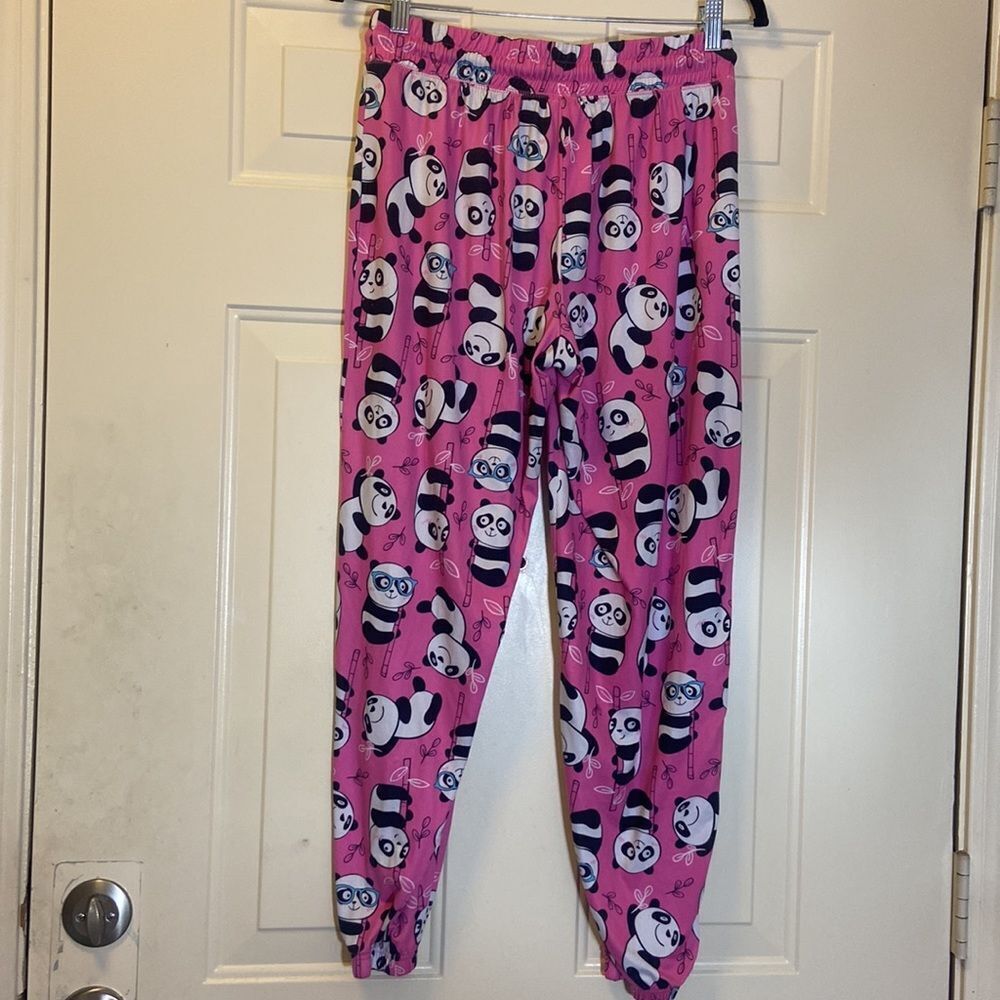 Briefly Stated Jogger Pijama Panda 🐼 Size (8-10) - Picture 5 of 11